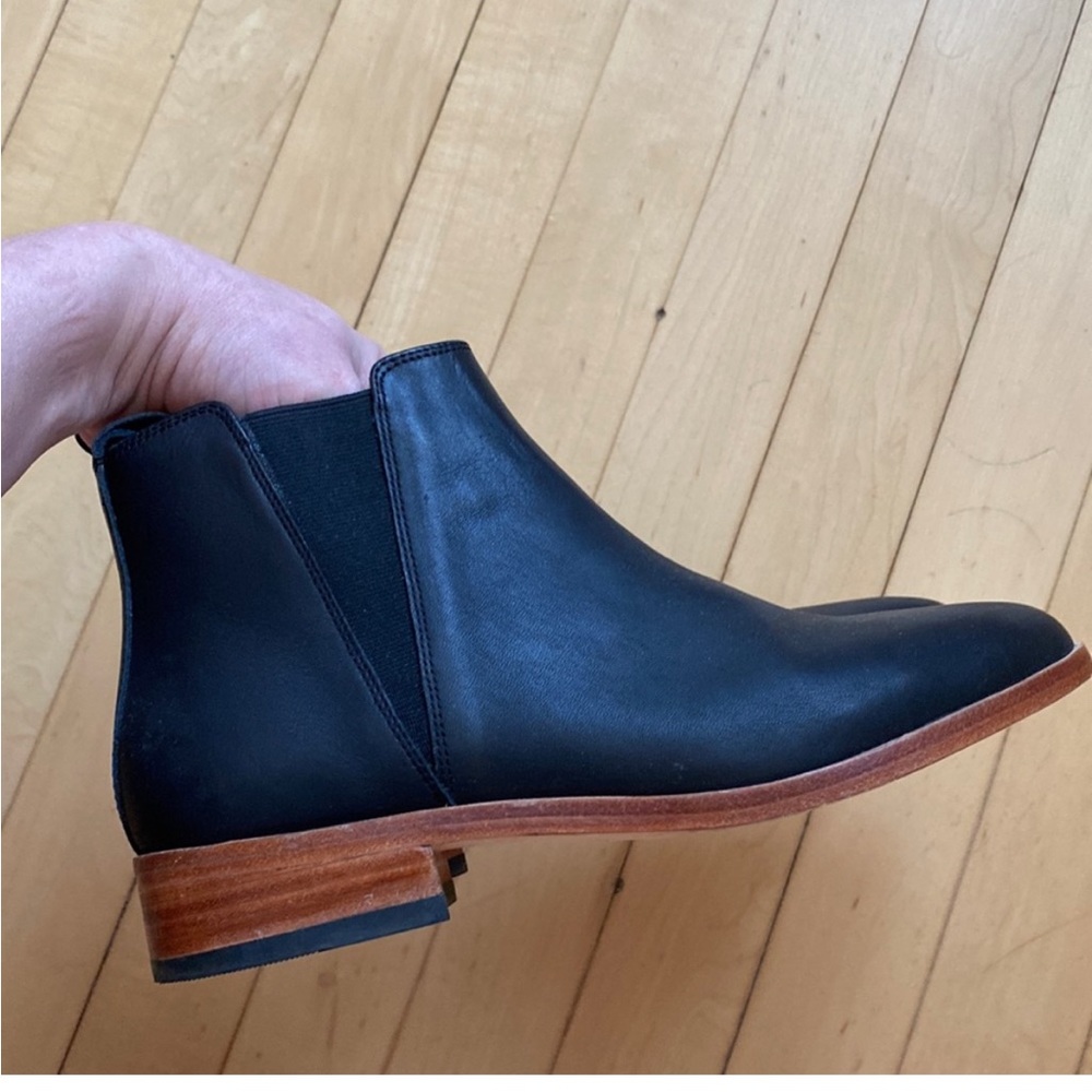 Nisolo Black leather Chelsea Boots size 6.5